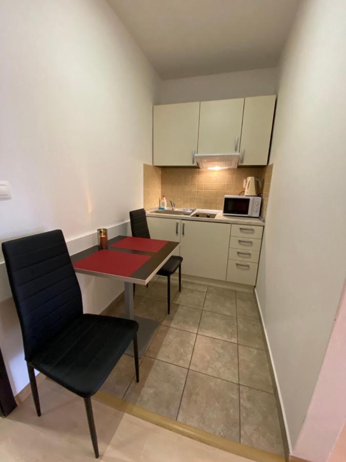 Besenova Apartman Relax מראה חיצוני תמונה
